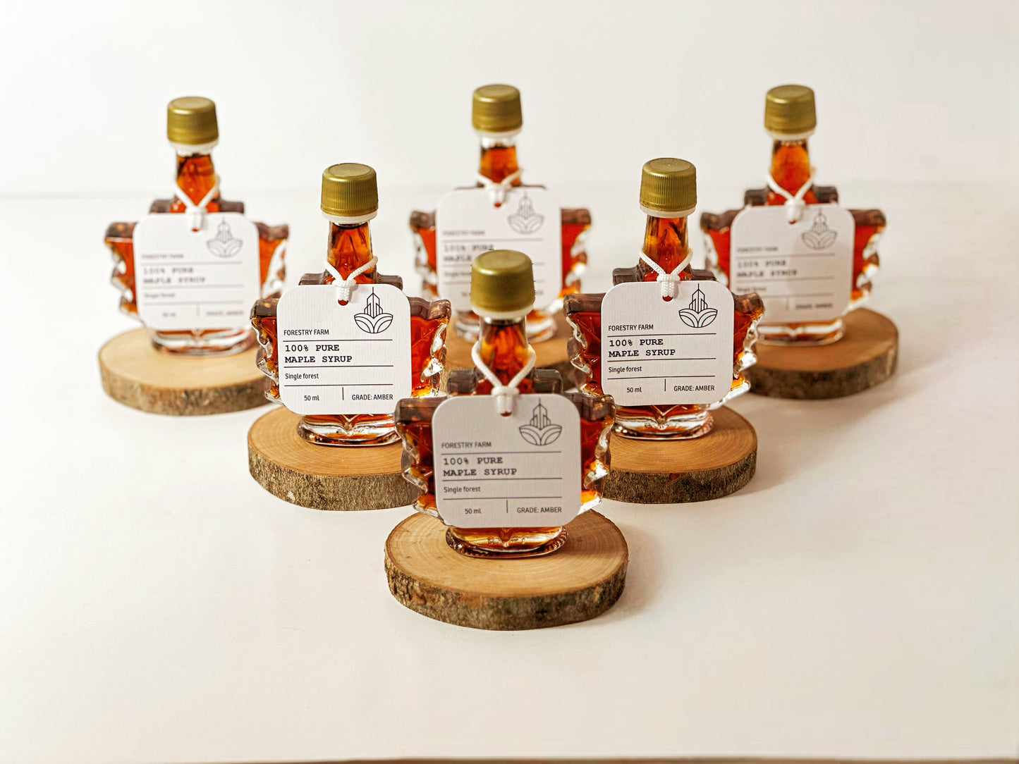 BULK ORDER Pure Canadian Maple Syrup in 50ml Maple Leaf-Shaped Bottle - Artisanal, Sustainable, Exceptional Quality - Perfect Gift for Events